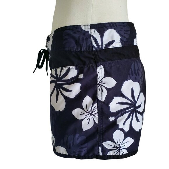 NWT Tribord Black & White Floral Hawaiian Print Board Shorts Surfing Size 24/25 - Picture 3 of 16